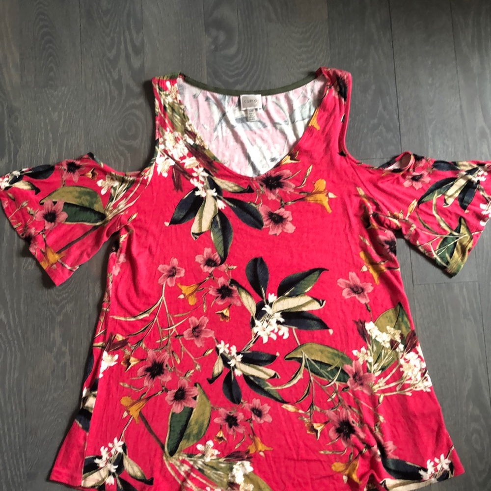 Beautiful pink Cupio top